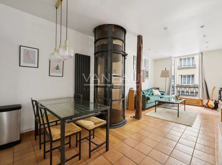 Paris IXème – Rue Mansart – Six pièces en triplex – Habitation et commercial –