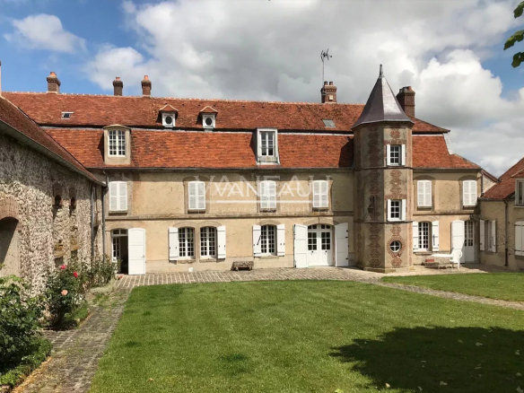 La Chapelle-Moutils – Magnifique manoir du XVIIIe siècle dans un cadre idyllique –