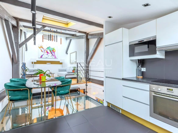 Paris 17e – Jonquière – Guy Moquet – Comme une maison – Trois pièces en triplex –