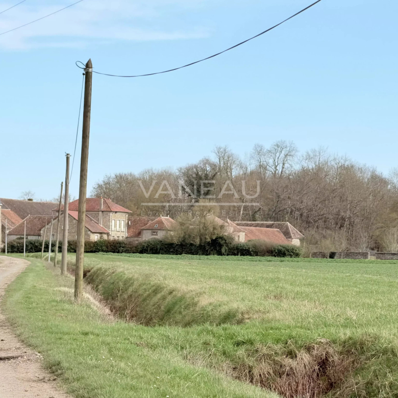 Propriété de caractère rénovée 245 m² ? Terrain 3800 m² avec piscine et studio ? Fuveau