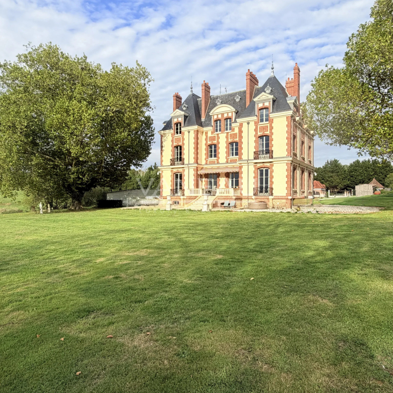 Luxury real estate photo | Charming Properties