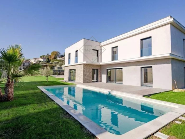 Villa contemporaine neuve au cœur de Mougins — cadre verdoyant et prestations haut de gamme