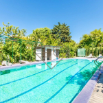 Villa de prestige au Cap d’Antibes – Domaine fermé, plage accessible à pied