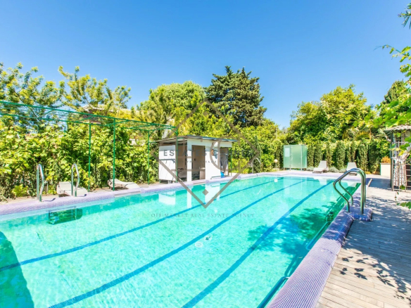 Villa de prestige au Cap d’Antibes – Domaine fermé, plage accessible à pied