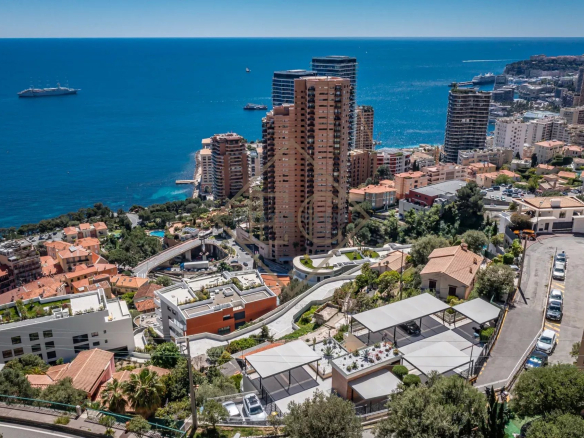 MAGNIFIQUE APPARTEMENT AVEC VUE MER PANORAMIQUE À ROQUEBRUNE-CAP-MARTIN
