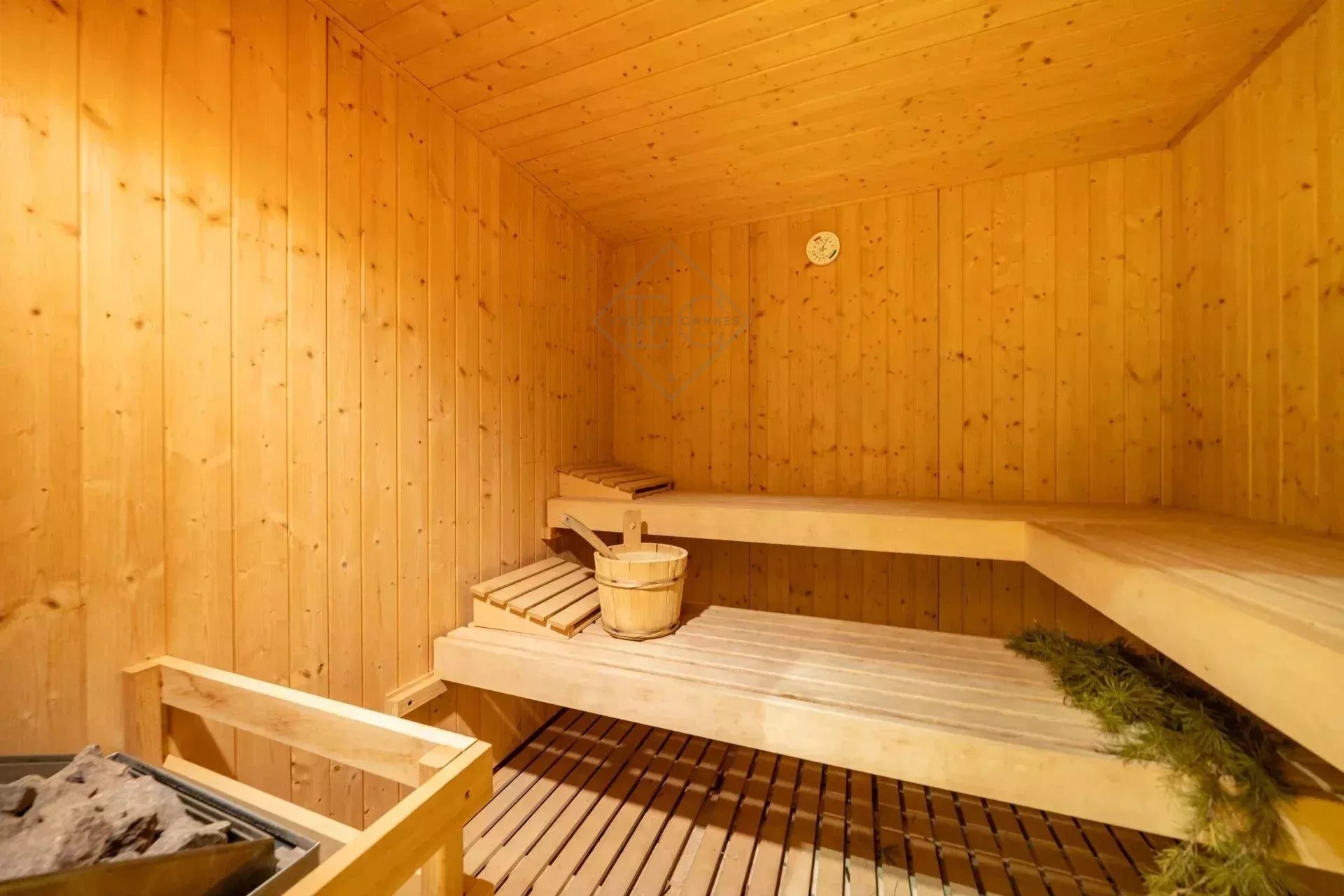 c586a25b99f0e5f1acefebf30f76d250_8c9ad03ff4_1920-original