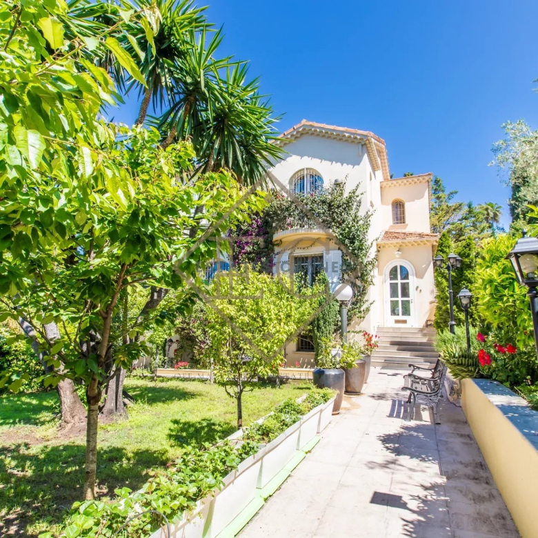 Appartement Familial – 105m² – Paris 6, Notre-Dame-des-Champs