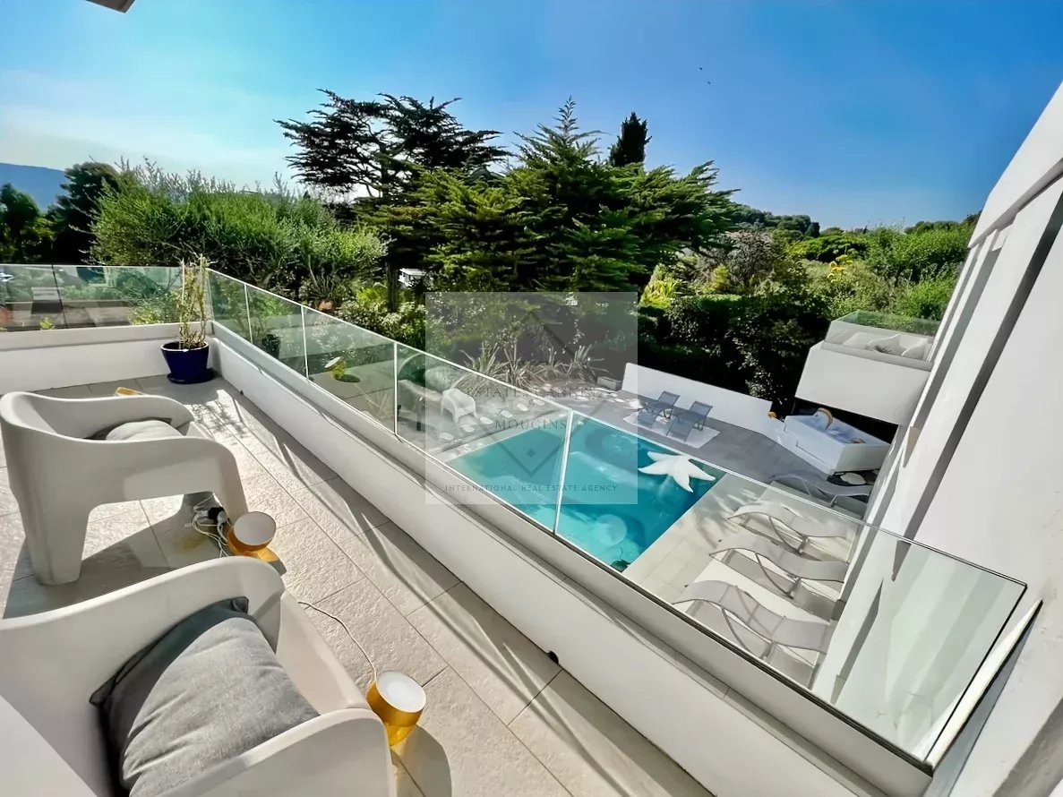 9dfc2887c5a75160421432082c30c1ee_14a8a3cc1a_1187-original