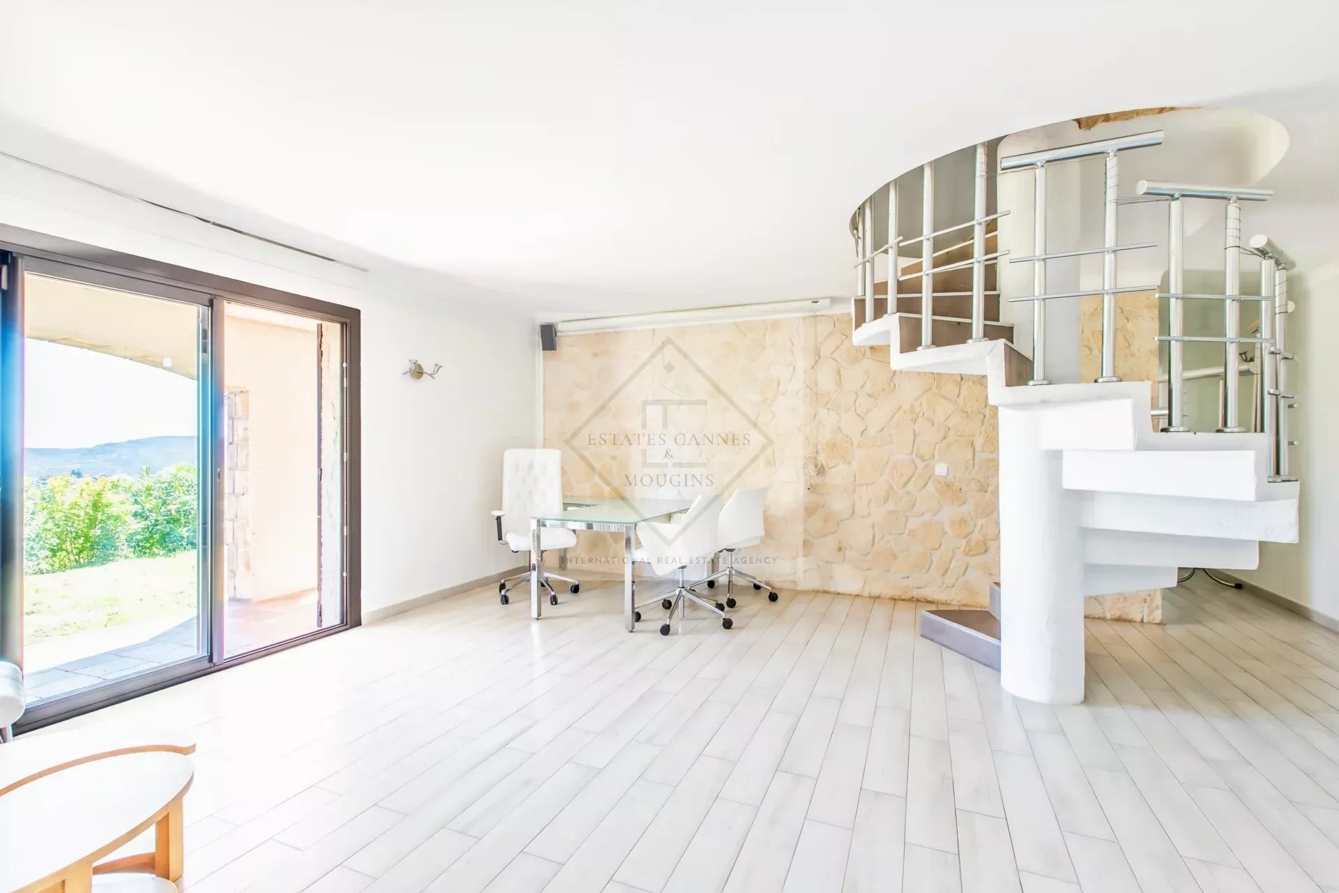 ee7cdc0ae81c8c788a8c33db0f4ad2e3_cc1ce7d440_1920-original