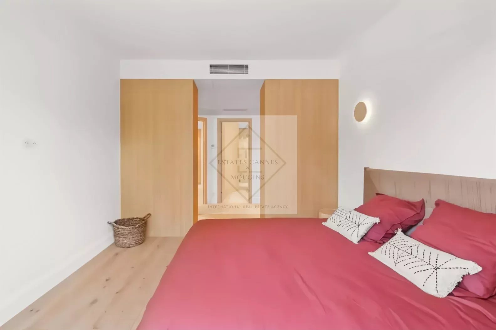 dcf85b48aa546ecd67879a34987c036a_9cde3e5165_1583-original