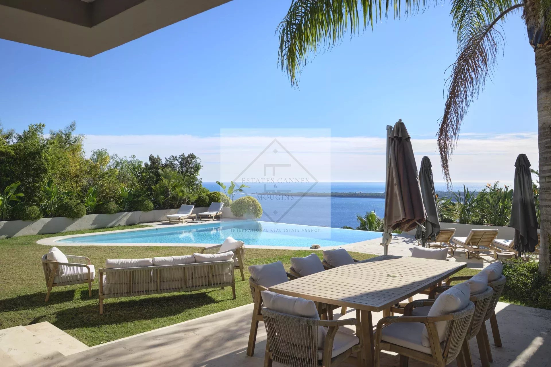 Sea view from a villa with pool and terrace in Cannes, Californie district.