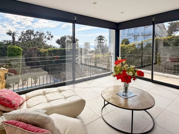 Modern interior of a luxury villa in Cannes with garden views.