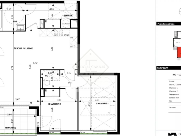 Plan d'un appartement 3 pièces au dernier étage avec terrasse à Juan-les-Pins.