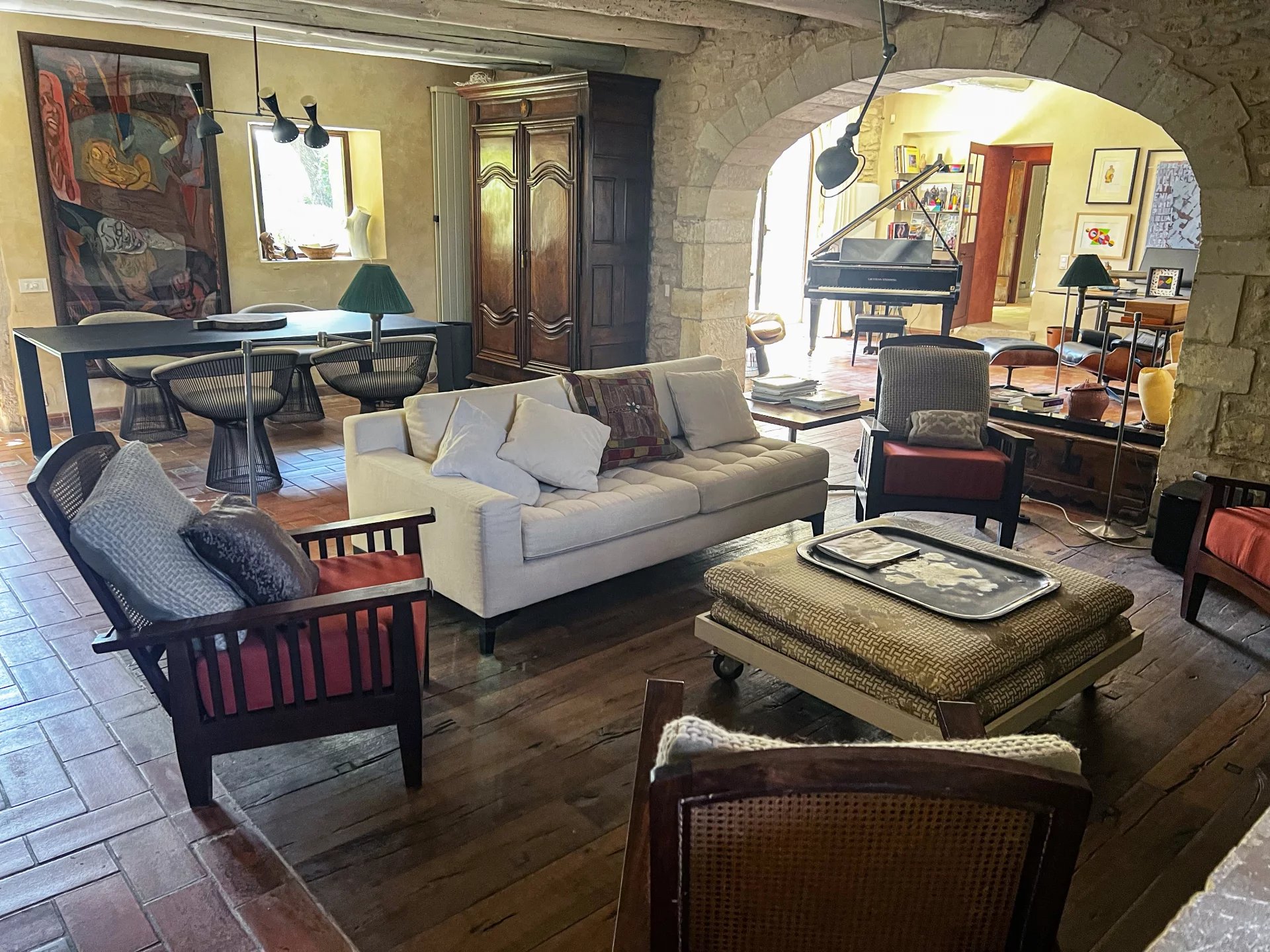 ccca1e56822a4952b3c95ea33e056a5a_06fd8c1624_1920-original