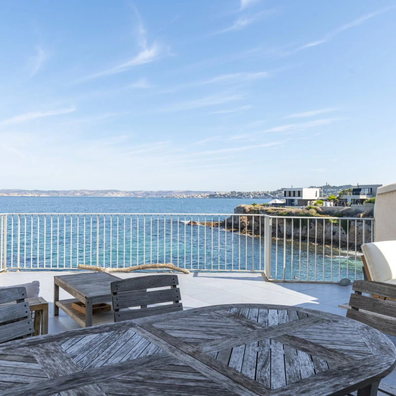 Cannes – Croisette – Superb penthouse