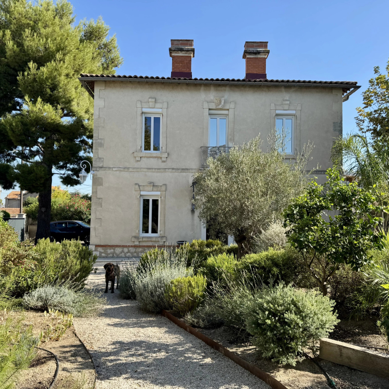 Luxury real estate photo | Charming Properties