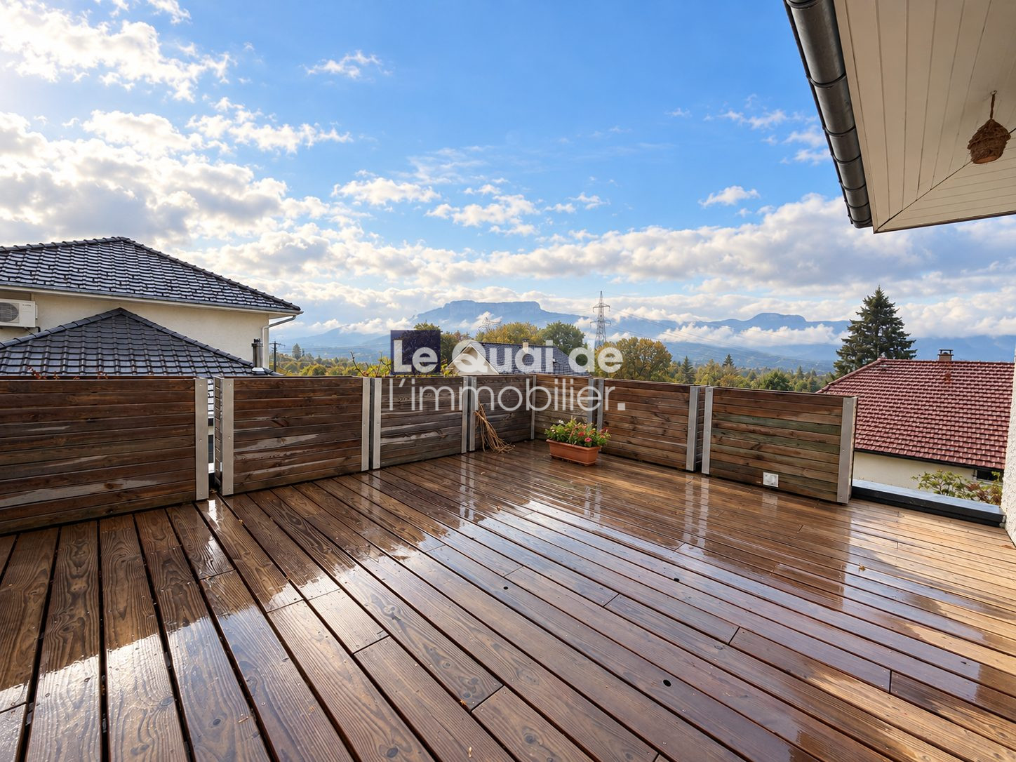 Terrasse en bois à Cruseilles Terrasse en bois avec vue dégagée sur le paysage à Cruseilles