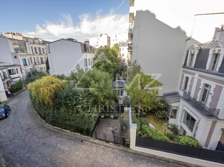 À vendre – Appartement 2 chambres – Trocadéro – Balcon