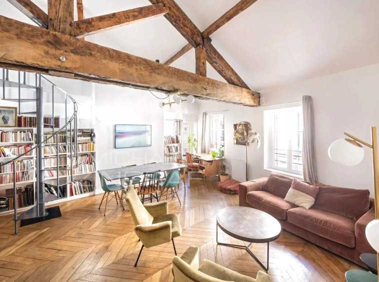 A VENDRE – DERNIER ETAGE – RUE DE BABYLONE – 3 CHAMBRES