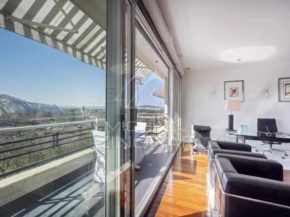 Exclusivité – A vendre – Appartement 2 chambres – Terrasse – Dernier étage – Maurice Barres