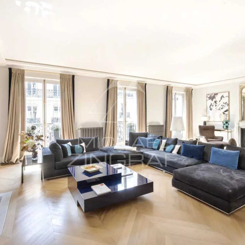 À vendre – 2 pièces – Parfait État – Tour Maubourg