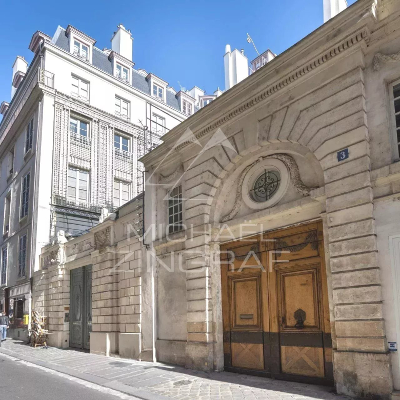 4-bedroom apartment for rent – ​​Emile Deschanel – Eiffel Tower view – Air conditioning – Civil Code lease