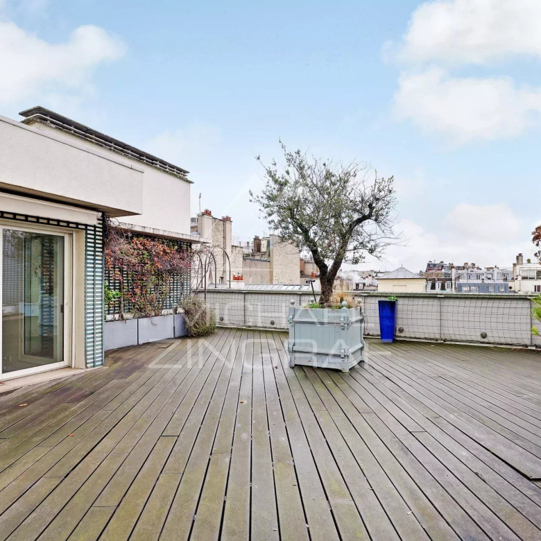 Appartement duplex – 1 chambre – Saint Thomas d’Aquin – Paris VII