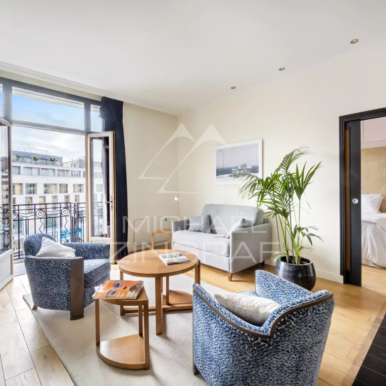 EXCLUSIVE – AVENUE RAPP – RECEPTION APARTMENT – 3 SUITES