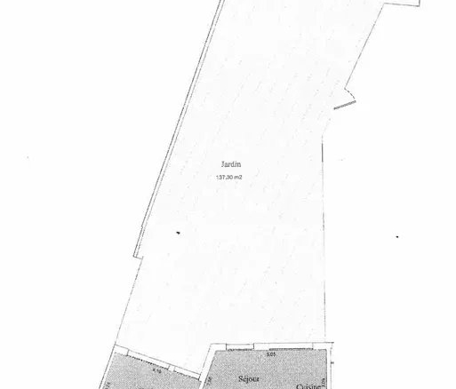 Plan d'un appartement de 2 pièces avec jardin à Neuilly-sur-Seine, incluant salon, cuisine et chambre.