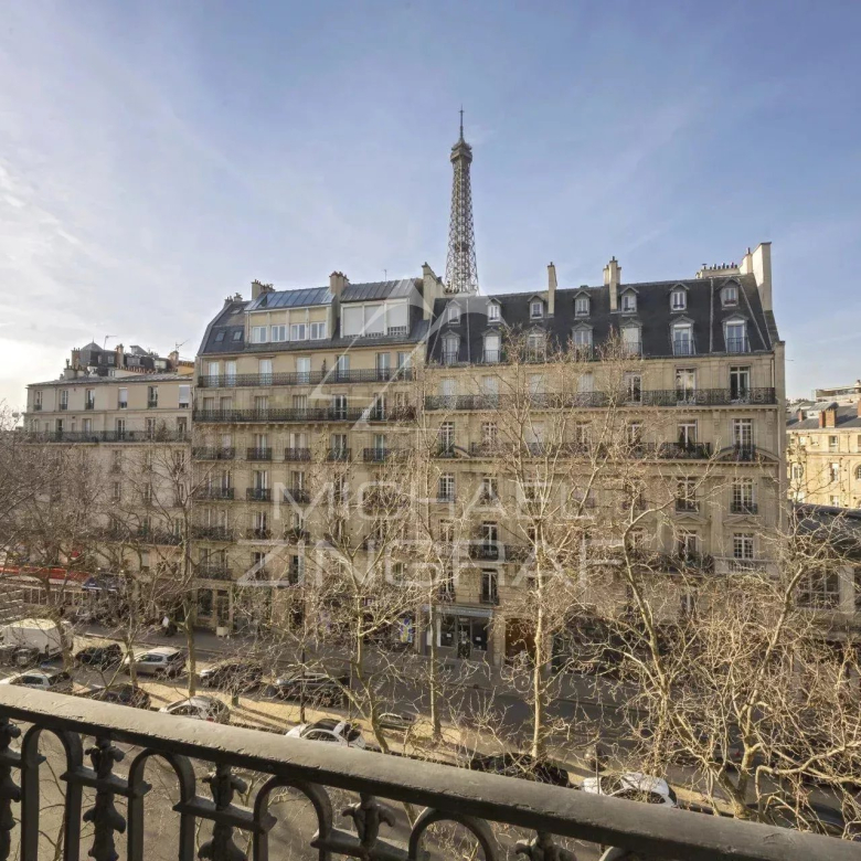 Luxury real estate photo | Charming Properties