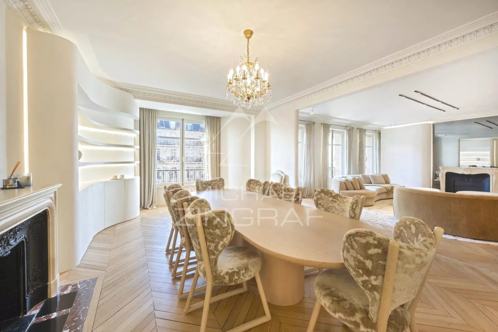 Reception apartment in Paris 7th arrondissement Interior of a reception apartment in Paris, with a bright dining room and living room.