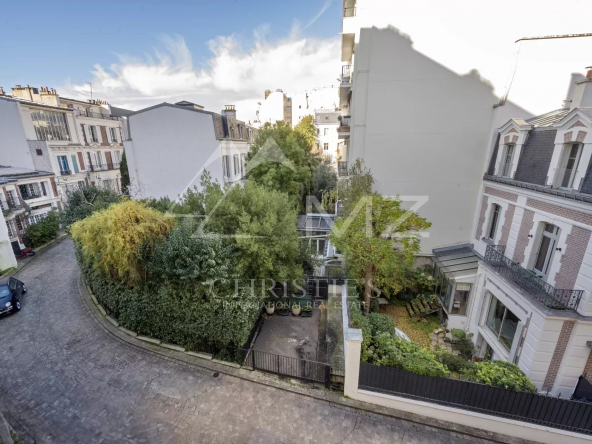 À vendre – Appartement 2 chambres – Trocadéro – Balcon