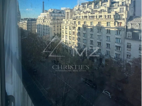 For sale – Paris 8th – George V