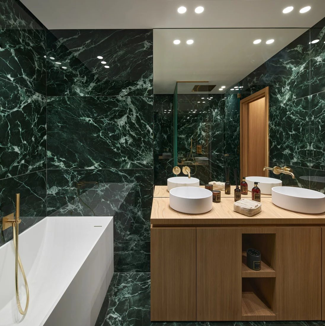 a4cb5922ed0e2925ab1c213bc22a5cd2_996a45b999_1100-original