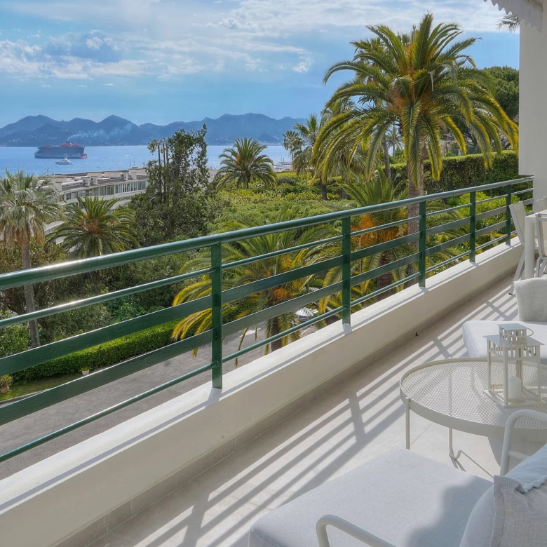 Luxueux appartement meublé  Pointe Croisette