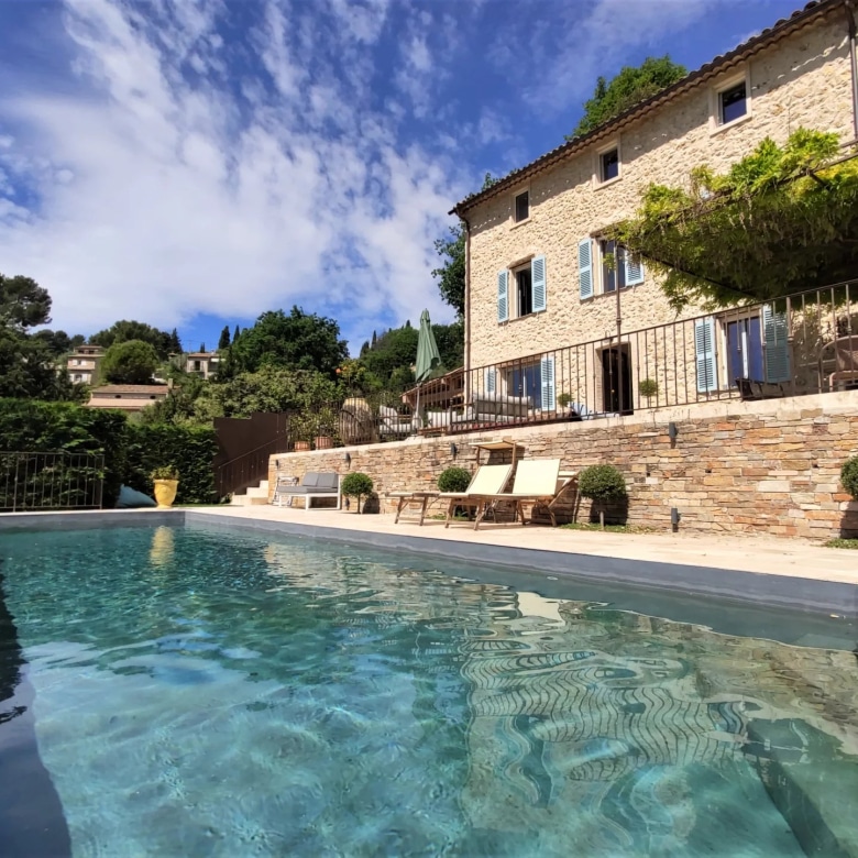 Luxury real estate photo | Charming Properties