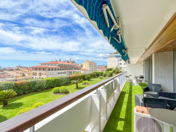 CANNES  – 5p  141 m2 Terrasse Mer et Suquet