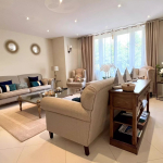 CANNES – À 100 M DE LA CROISETTE – RARE APPARTEMENT BOURGEOIS  150 m 2 AVEC GRAND GARAGE