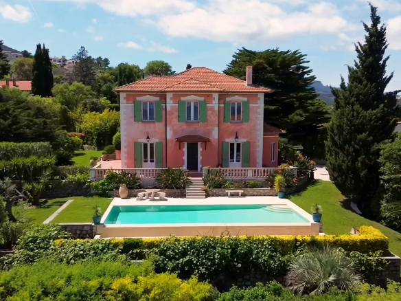 Mandelieu-La-Napoule – Propriété vue mer