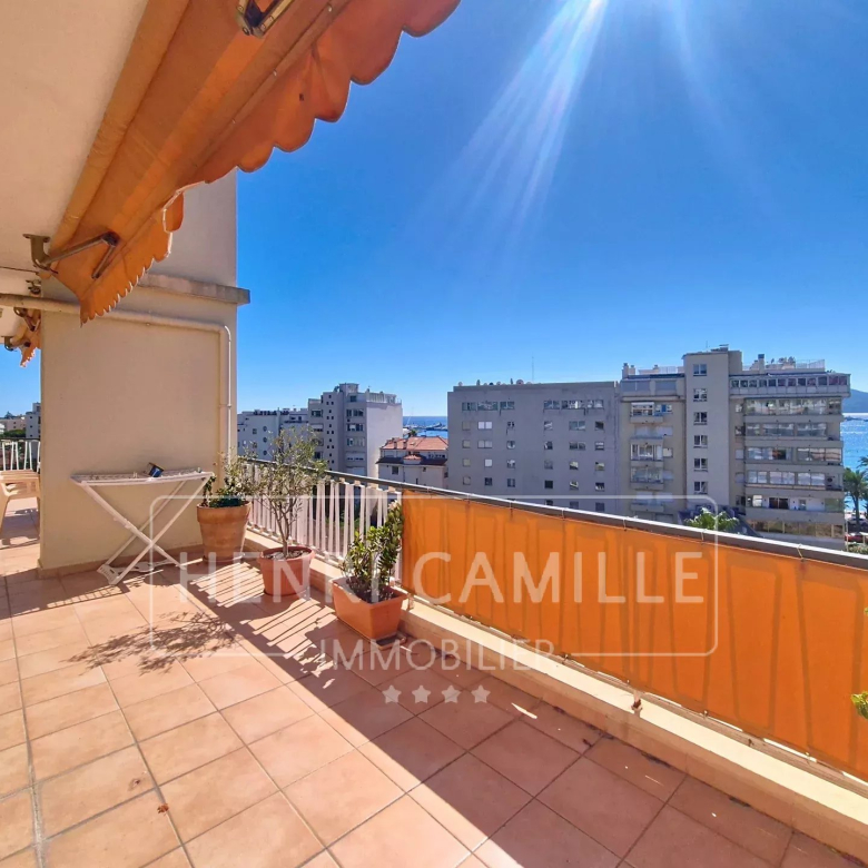 CANNES BANANE 3 Pièces – Terrasse