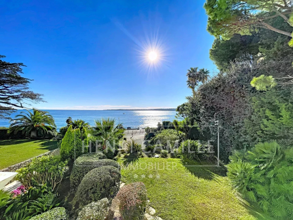 Luxury real estate photo | Charming Properties