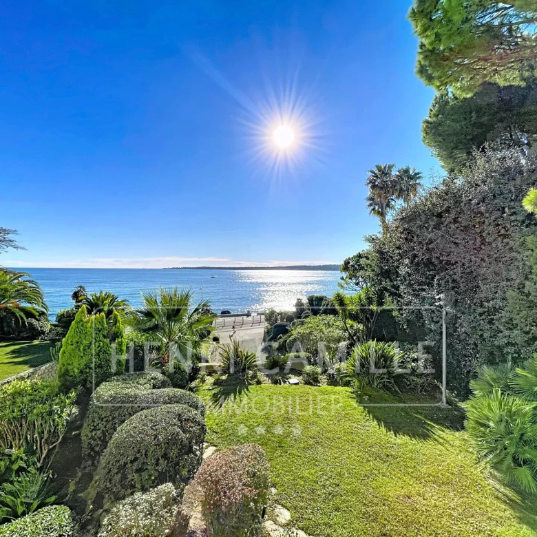 Luxury real estate photo | Charming Properties