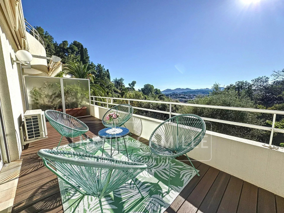 3-4 ROOMS LE CANNET COLLINE