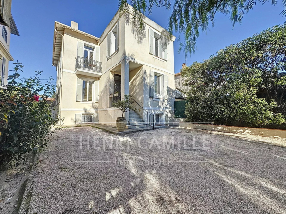 MAISON INDIVIDUELLE CANNES PROCHE CENTRE