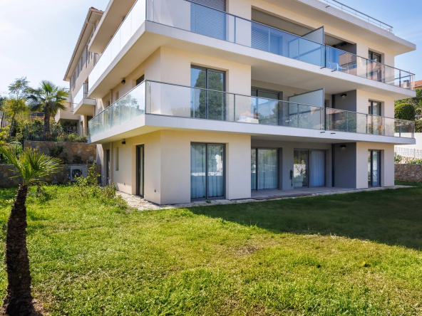 Roquebrune-Cap-Martin – Magnificent brand new fully furnished 5-bedroom duplex apartment