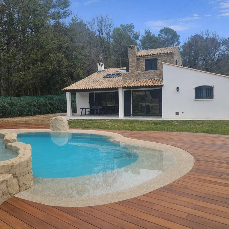 Montauroux – Villa de 170 m² avec 4 chambres terrain de 2670 m² complanté d’oliviers