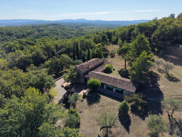 Exceptional Provençal country house on a private 20-hectare estate