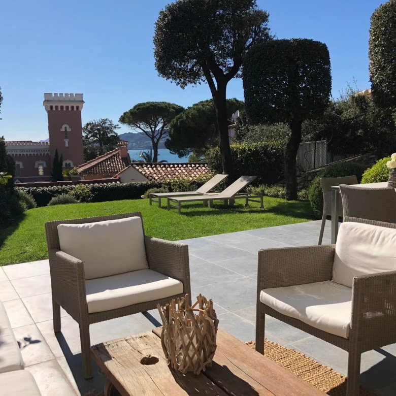 Luxury real estate photo | Charming Properties