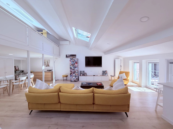 Luxury real estate photo | Charming Properties