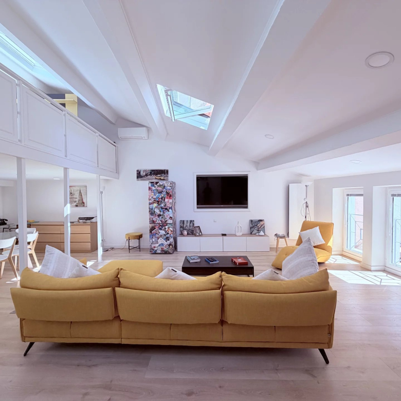 Luxury real estate photo | Charming Properties